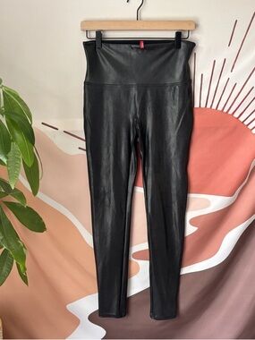 Spanx Faux Leather Leggings for Women Size L Black Shiny Pants